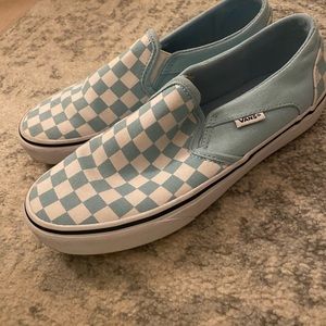Cute baby blue vans!